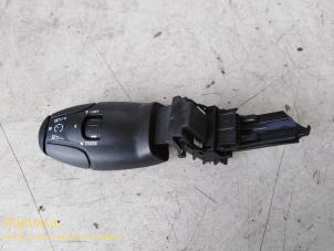 Begagnade Farthållarknapp Peugeot Partner Combispace 1.6 16V Pris på förfrågan erbjuds av Fa. Klijnstra & Zn. VOF