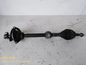 Gebruikte Aandrijfas links-voor Renault Laguna I (B56) 1.8 Prijs op aanvraag aangeboden door Fa. Klijnstra & Zn. VOF