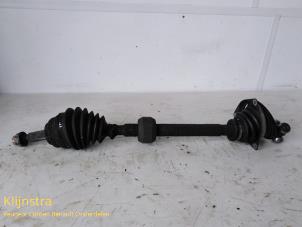 Gebruikte Aandrijfas links-voor Renault Laguna I (B56) 1.8 Prijs op aanvraag aangeboden door Fa. Klijnstra & Zn. VOF