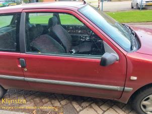 Begagnade Dörr, 2-dörrars, höger Peugeot 106 II 1.1 XN,XR,XT,Accent Pris € 99,00 Marginaltabell erbjuds av Fa. Klijnstra & Zn. VOF