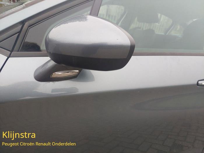 Spiegel Buiten links van een Citroën C5 III Berline (RD) 1.6 16V THP 155 2011