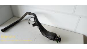 Gebruikte Vulpijp Brandstoftank Peugeot 406 (8B) 2.2 HDi 16V FAP Prijs € 85,00 Margeregeling aangeboden door Fa. Klijnstra & Zn. VOF