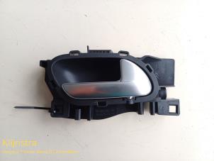 Gebruikte Deurgreep 4Deurs rechts-voor Citroen C5 III Berline (RD) 1.6 16V THP 155 Prijs op aanvraag aangeboden door Fa. Klijnstra & Zn. VOF