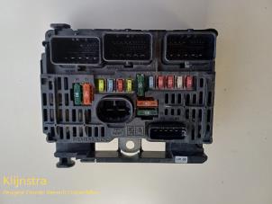 Begagnade Säkringsbox Peugeot 407 SW (6E) Pris på förfrågan erbjuds av Fa. Klijnstra & Zn. VOF