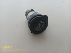 Begagnade 12-volts-anslutning Fiat Ducato (250) 2.2 D 100 Multijet Euro 4 Pris på förfrågan erbjuds av Fa. Klijnstra & Zn. VOF