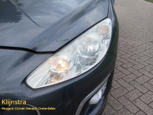 Begagnade Strålkastare, vänster Peugeot 308 SW (4E/H) 1.6 VTI 16V Pris € 85,00 Marginaltabell erbjuds av Fa. Klijnstra & Zn. VOF