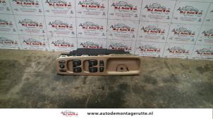 Gebruikte Schakelblok ruiten Volvo S80 (TR/TS) 2.4 20V 140 Prijs € 40,00 Margeregeling aangeboden door Autodemontage M.J. Rutte B.V.