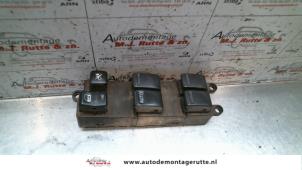 O109014 Gebruikte combischakelaar ramen Nissan X-Trail