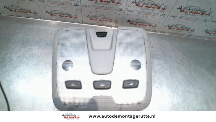 Innerbelysning, fram från en Volvo V70 (SW) 2.4 D5 20V 2002