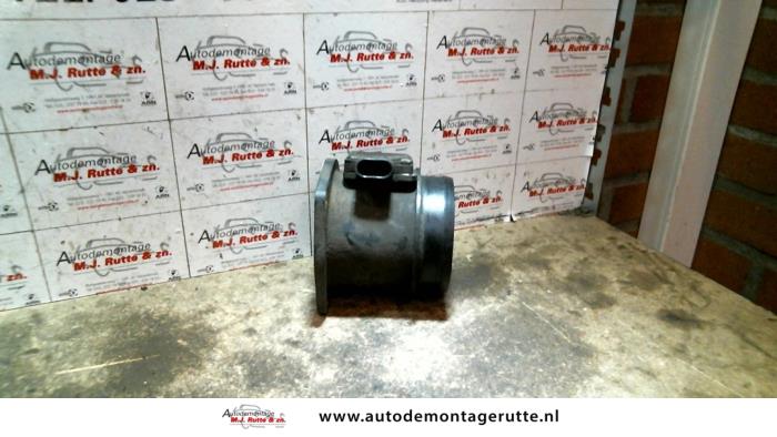 Luftflödesmätare från en Cadillac Seville (K-body) 4.6 STS/North Star V8 32V 2001