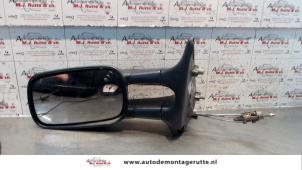O84626 Gebruikte buitenspiegel links Volkswagen Caddy