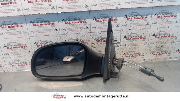 Gebruikte Buitenspiegel links Citroen Saxo O85151