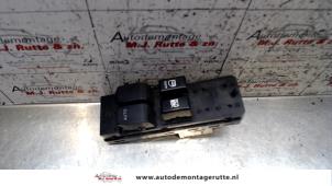 O108594 Gebruikte schakelblok ruiten Opel Agila