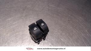 O109278 Gebruikte combischakelaar ramen Renault Scenic