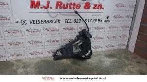 Begagnade Dörrhandtag, 4-dörrars, höger fram Mercedes B (W245) 2.0 B-200 CDI 16V Pris på förfrågan erbjuds av Autodemontage M.J. Rutte B.V.