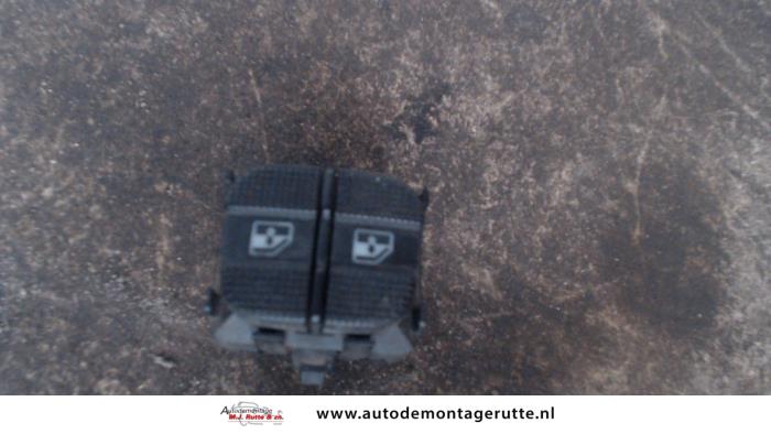 Gebruikte Combischakelaar ramen Volkswagen Sharan O108690