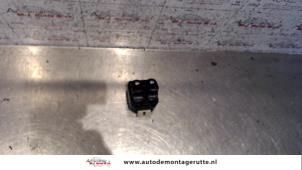 O108936 Gebruikte combischakelaar ramen Hyundai Accent