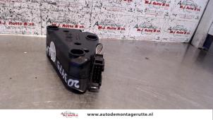 Begagnade Komfortmodul Volkswagen Golf V (1K1) 1.6 FSI 16V Pris på förfrågan erbjuds av Autodemontage M.J. Rutte B.V.