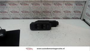 O109493 Gebruikte schakelblok ruiten Volvo XC70