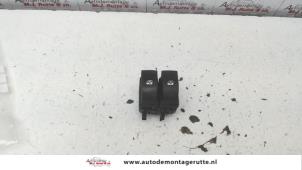 O108596 Gebruikte schakelblok ruiten Opel Vivaro