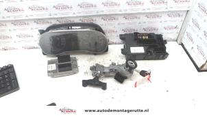 O82111 Gebruikte set cilindersloten (compleet) Fiat Punto Grande