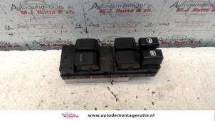 O109614 Gebruikte combischakelaar ramen Suzuki Swift