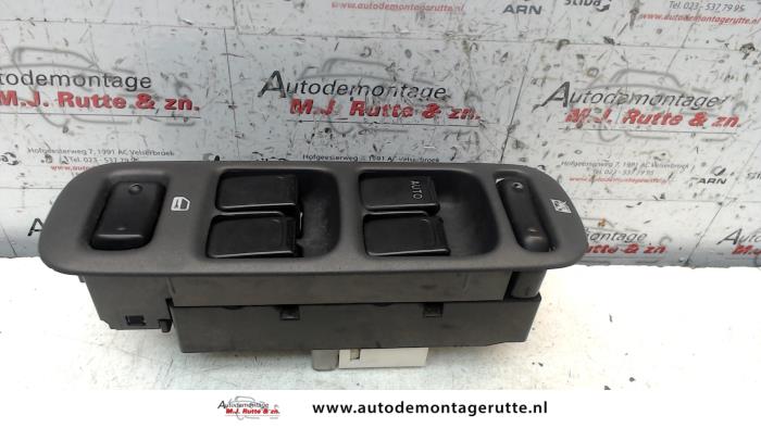 Gebruikte Combischakelaar ramen Suzuki Liana O109655