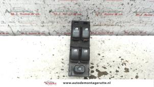 O109072 Gebruikte combischakelaar ramen Kia Carens