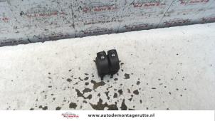O109285 Gebruikte schakelblok ruiten Renault Clio