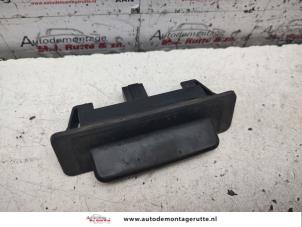 Begagnade Spak, baklucka Renault Laguna II Grandtour (KG) 1.8 16V Pris € 35,00 Marginaltabell erbjuds av Autodemontage M.J. Rutte B.V.