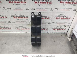 O138500 Gebruikte schakelblok ruiten Subaru Forester