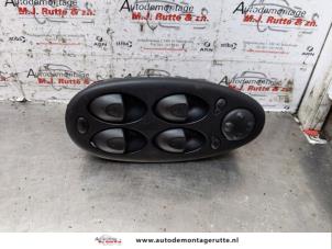 O147115 Gebruikte combischakelaar ramen Rover 75