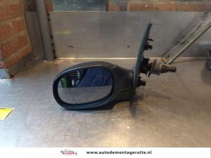 O148048 Gebruikte spiegel buiten links Peugeot 206
