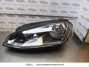 Gebruikte Koplamp links Volkswagen Golf VII (AUA) 1.2 TSI 16V Prijs op aanvraag aangeboden door Autodemontage M.J. Rutte B.V.