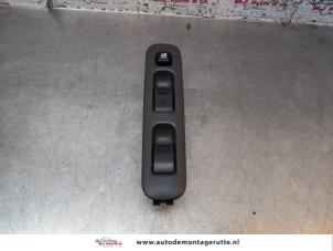 Gebruikte Combischakelaar ramen Suzuki Alto (RF410) 1.1 16V Prijs op aanvraag aangeboden door Autodemontage M.J. Rutte B.V.