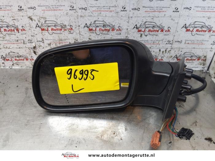 Gebruikte Spiegel Buiten links Peugeot 307 O151551