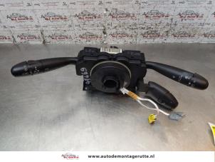 Begagnade Spak, rattstång Peugeot 206+ (2L/M) 1.1 XR,XS Pris € 100,00 Marginaltabell erbjuds av Autodemontage M.J. Rutte B.V.