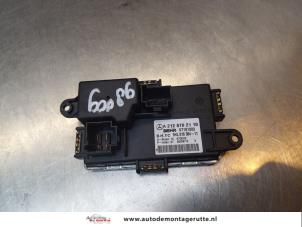 Gebruikte Kachel Weerstand Mercedes E (W212) E-220 CDI 16V BlueEfficiency,BlueTEC Prijs op aanvraag aangeboden door Autodemontage M.J. Rutte B.V.