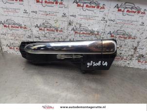 Gebruikte Deurgreep 4Deurs links-achter Lancia Delta (844) 1.4 T-Jet 16V 120 Prijs op aanvraag aangeboden door Autodemontage M.J. Rutte B.V.