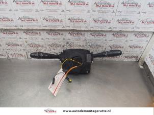 Używane Przelacznik Combi kolumny kierownicy Citroen C3 Pluriel (HB) 1.4 Cena € 75,00 Procedura marży oferowane przez Autodemontage M.J. Rutte B.V.