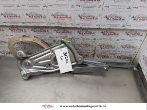 Gebruikte Ruitmechaniek 2Deurs links-voor Renault Megane III Coupe (DZ) 1.4 16V TCe 130 Prijs op aanvraag aangeboden door Autodemontage M.J. Rutte B.V.