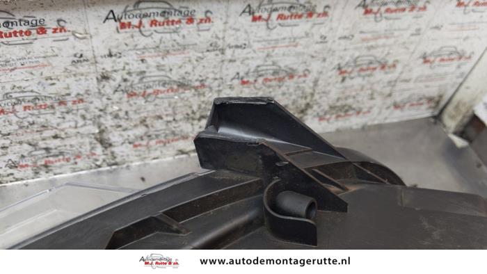 Koplamp links van een Citroën C3 Picasso (SH) 1.4 16V VTI 95 GPL 2013