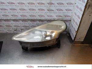 Gebruikte Koplamp links Citroen C3 Pluriel (HB) 1.4 Prijs € 50,00 Margeregeling aangeboden door Autodemontage M.J. Rutte B.V.