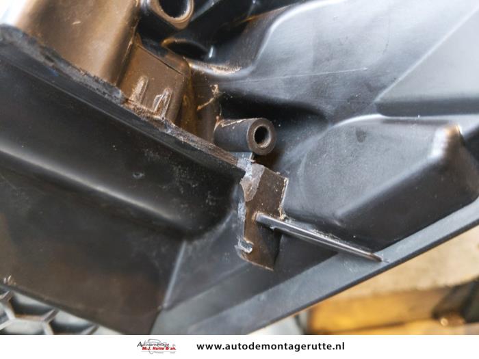 Koplamp rechts van een Renault Captur (2R) 1.2 TCE 16V EDC 2017