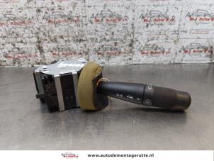 Begagnade Indikatorbrytare Peugeot 205 II (20A/C) 1.4 Pris på förfrågan erbjuds av Autodemontage M.J. Rutte B.V.