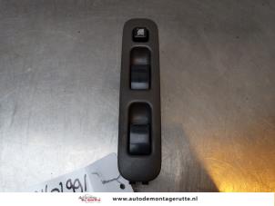 Gebruikte Combischakelaar ramen Suzuki Alto (RF410) 1.1 16V Prijs op aanvraag aangeboden door Autodemontage M.J. Rutte B.V.