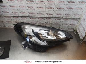 O167386 Gebruikte rechter koplamp Opel Corsa
