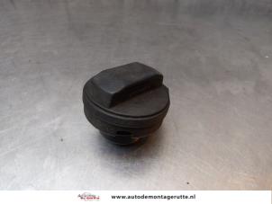 Gebruikte Tankdop Volkswagen Polo IV (9N1/2/3) 1.4 16V 75 Prijs op aanvraag aangeboden door Autodemontage M.J. Rutte B.V.