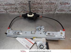 Gebruikte Ruitmechaniek 4Deurs rechts-achter Ford Fiesta 6 (JA8) 1.25 16V Prijs op aanvraag aangeboden door Autodemontage M.J. Rutte B.V.