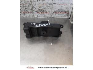 O169345 Gebruikte combischakelaar ramen Nissan Micra